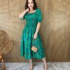 fernandaramosstore com br vestido midi sem bojo com lastex estampa borboletas verde 1