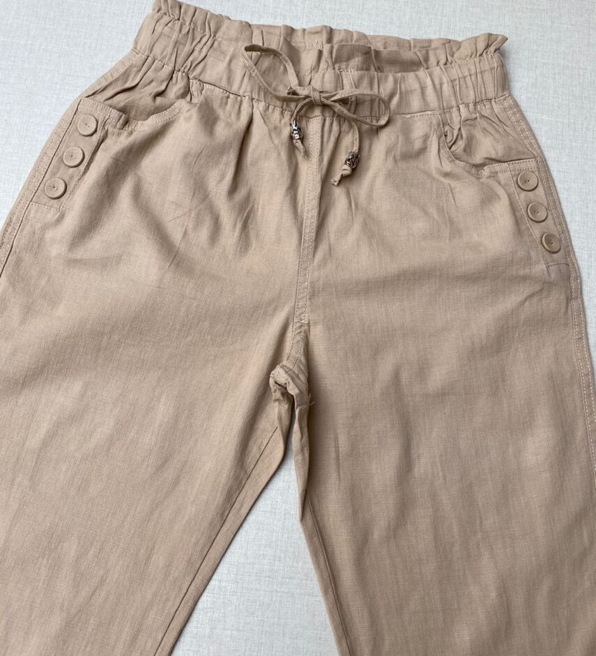 Calça Feminina Botões Encapados Laterais e Amarração Bege - Fernanda Ramos Store