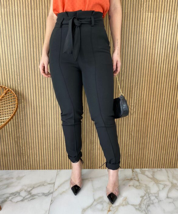 fernandaramosstore com br calca skinny feminina com amarracao preta 3