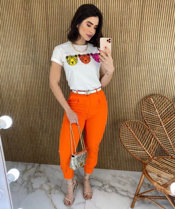 Calça Skinny Feminina com Botões e Bolsos Coral - Fernanda Ramos Store