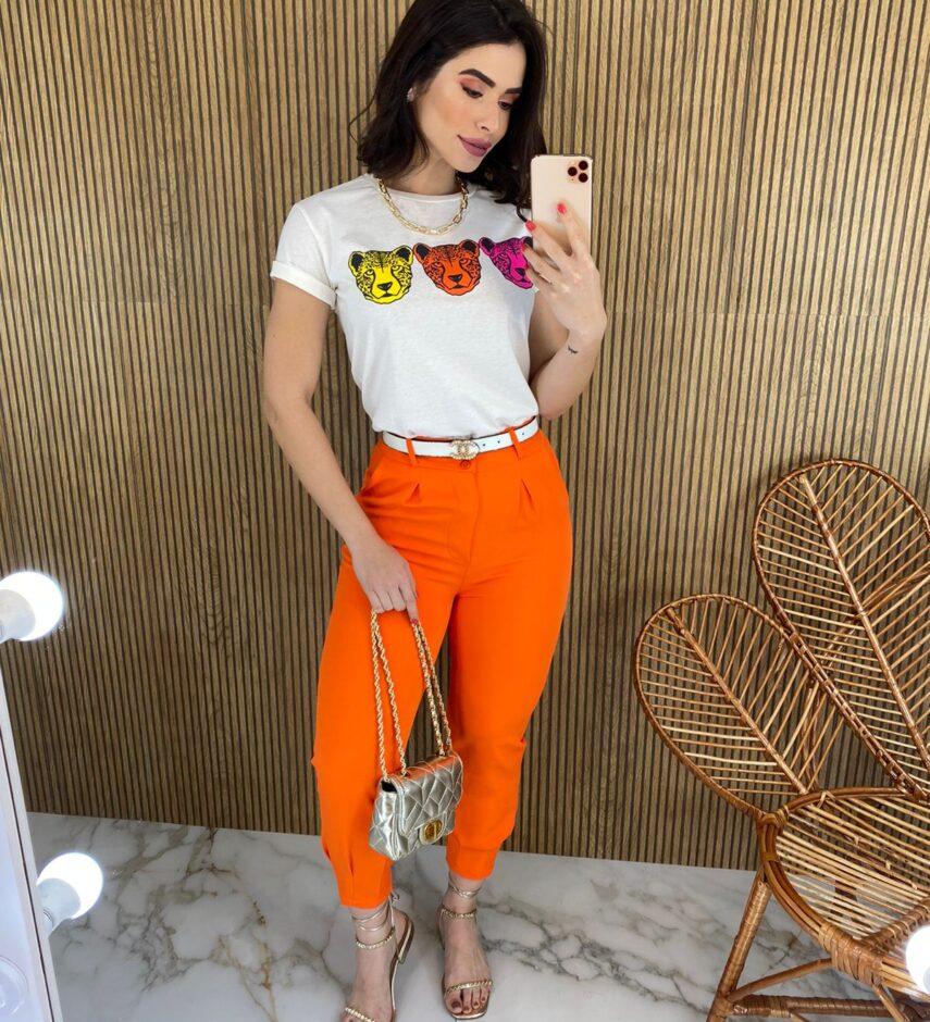Calça Skinny Feminina com Botões e Bolsos Coral - Fernanda Ramos Store