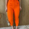 Calça Skinny Feminina com Botões e Bolsos Coral - Fernanda Ramos Store