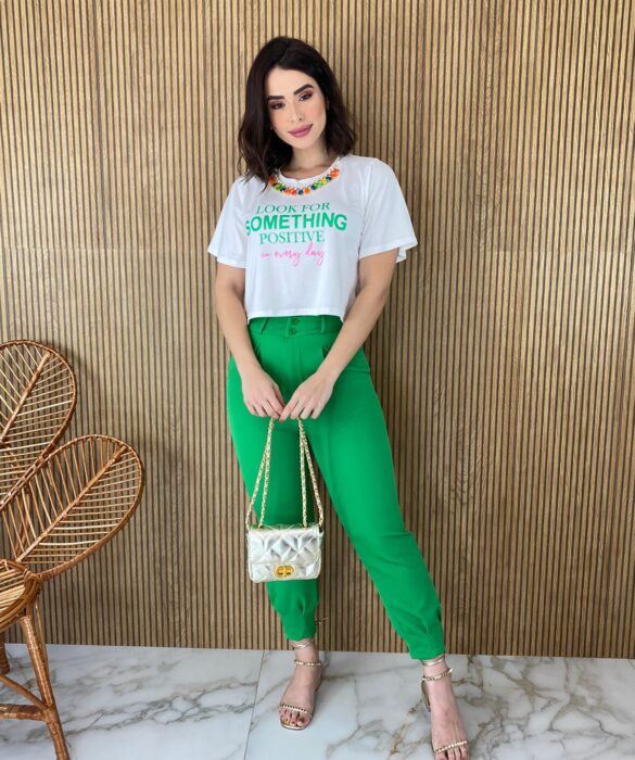 Calça Skinny Feminina com Botões e Bolsos Verde Bandeira - Fernanda Ramos Store