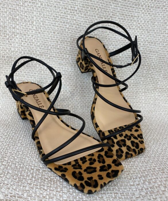 fernandaramosstore com br sandalia feminina com saltinho animal print