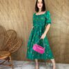 fernandaramosstore com br vestido midi sem bojo com lastex estampado com fundo verde 2