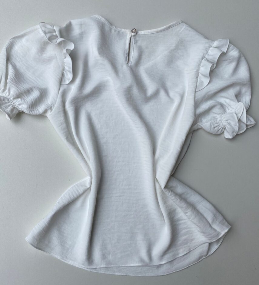 Blusa Feminina com Babado e Lastex nas Mangas Branca - Fernanda Ramos Store