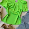 fernandaramosstore com br blusa feminina detalhes vazados nas mangas verde 1