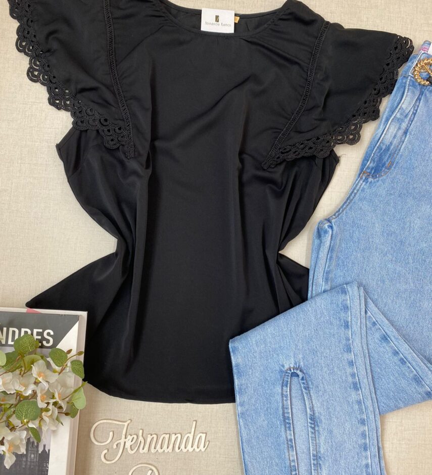 fernandaramosstore com br blusa manga curta feminina plus com detalhes preta 1
