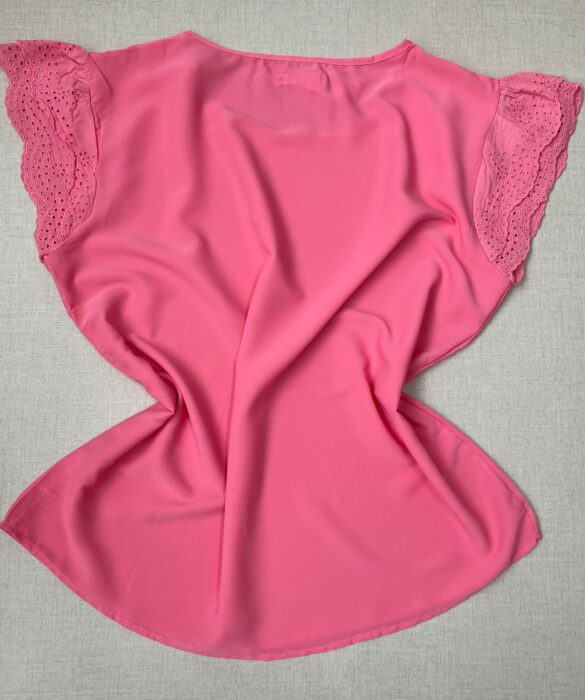 fernandaramosstore com br blusa manga curta feminina plus detalhe em laise rosa 2