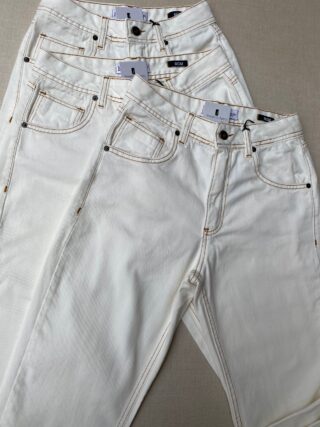 Calça Jeans Feminina Mom Off White 4658 - Fernanda Ramos Store