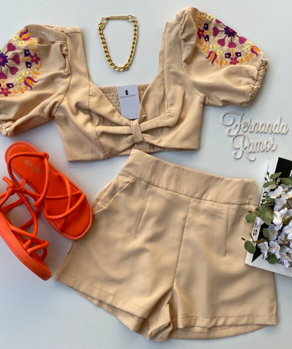 Conjunto Feminino Short e Cropped Bordado Bege Fernanda Ramos Store