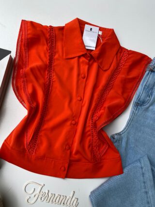 Cropped Feminino Alongado com Botões e Detalhes Coral - Fernanda Ramos Store