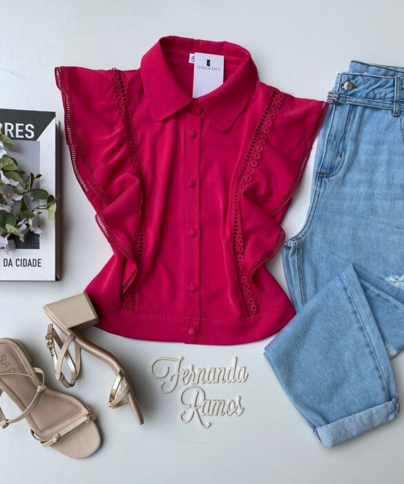 Cropped Feminino Alongado com Botões e Detalhes Pink Fernanda Ramos Store