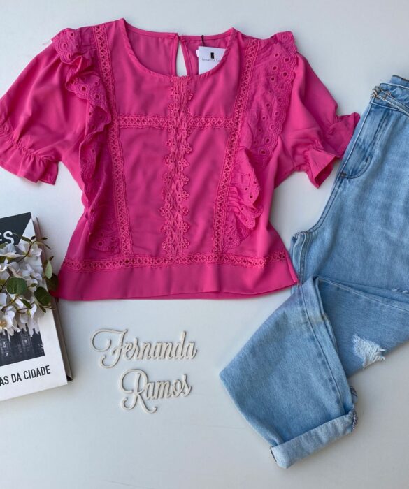 Cropped Feminino Alongado Detalhe em Laise Rosa Fernanda Ramos Store