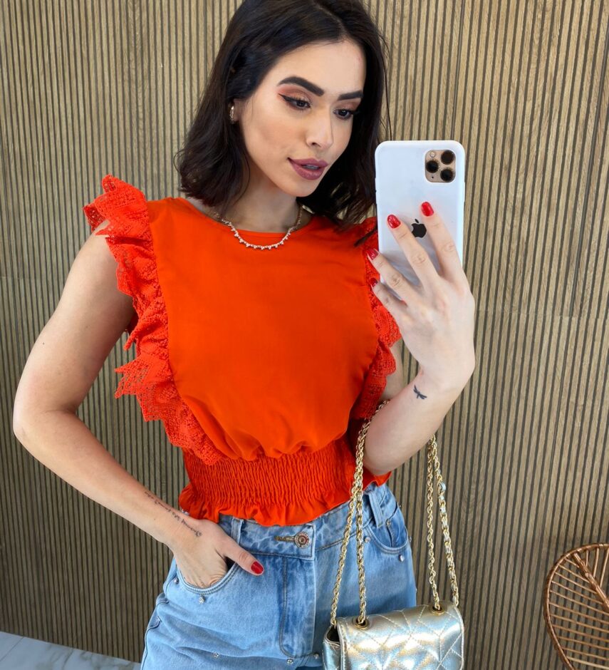 Cropped Feminino Babados em Guipir Coral - Fernanda Ramos Store