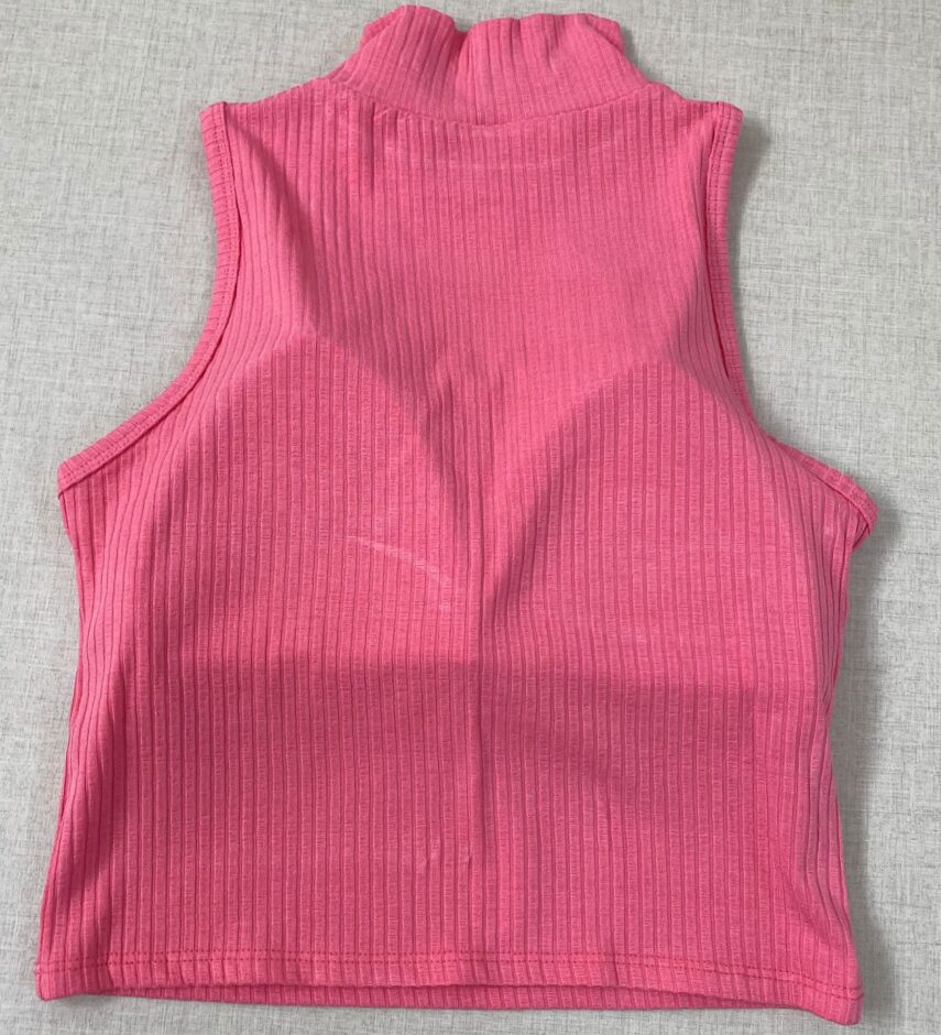 Cropped Feminino Canelado com Bojo e Gola Rosa - Fernanda Ramos Store
