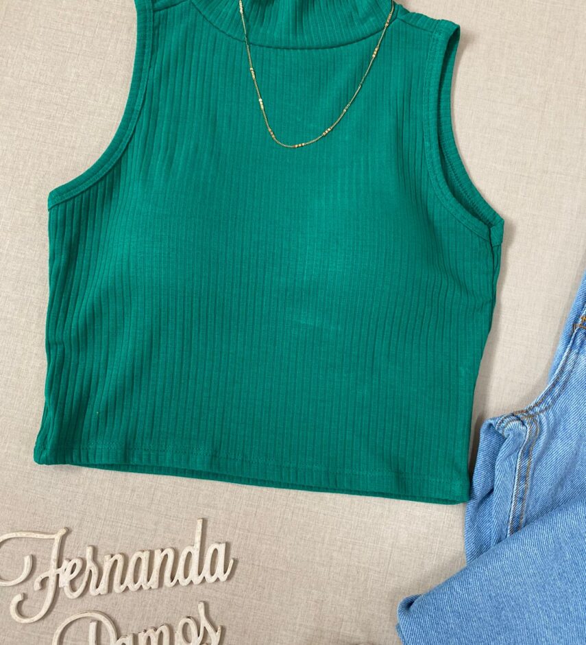 Cropped Feminino Canelado com Bojo e Gola Verde - Fernanda Ramos Store