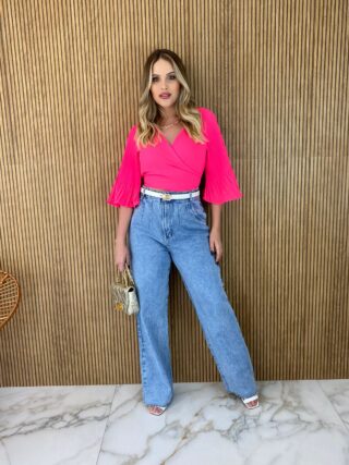 Cropped Feminino com Bojo Manga Plissada Pink Flúor - Fernanda Ramos Store