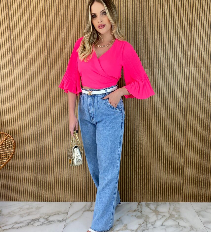 Cropped Feminino com Bojo Manga Plissada Pink Flúor - Fernanda Ramos Store