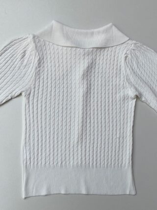 Cropped Feminino Gola Polo com Broche Branco - Fernanda Ramos Store