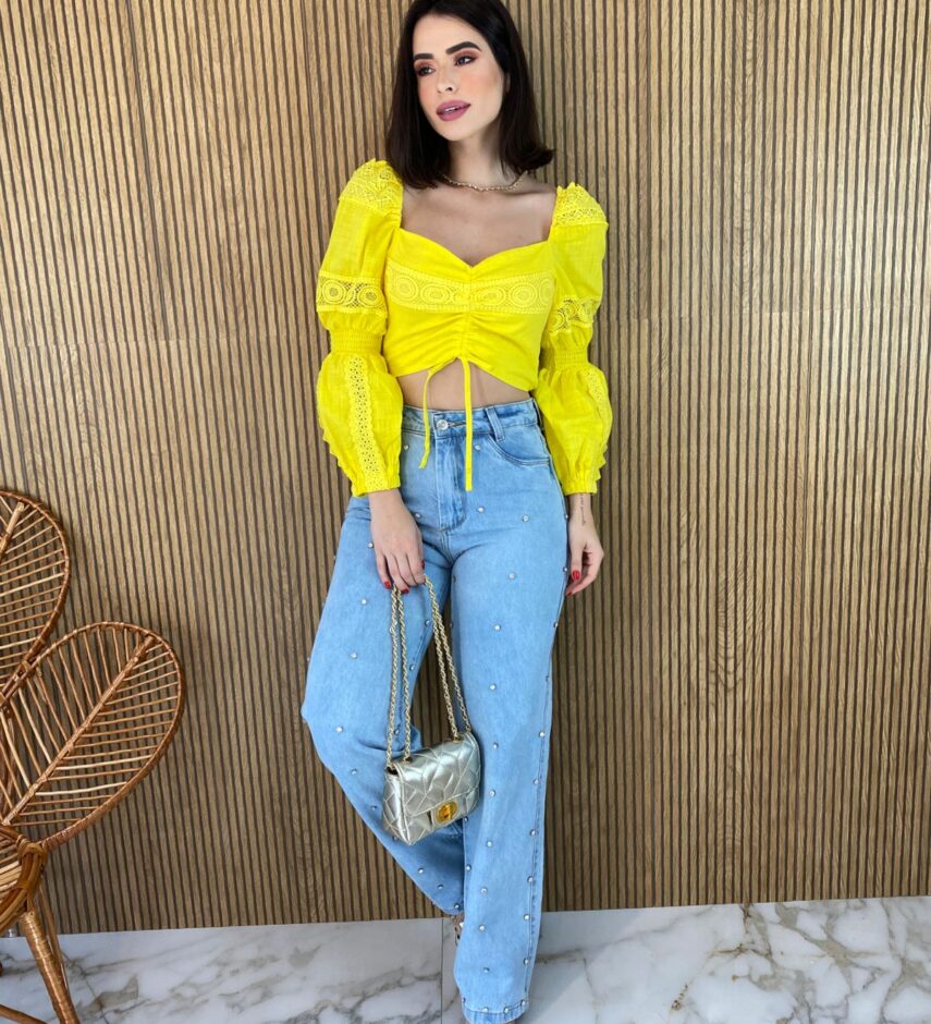 Cropped Feminino sem Bojo Manga Longa com Detalhe Guipir Amarelo - Fernanda Ramos Store