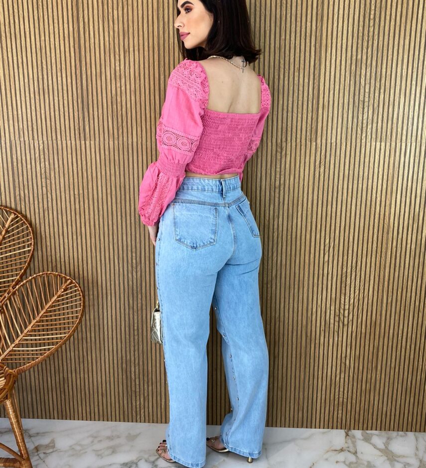 Cropped Feminino sem Bojo Manga Longa com Detalhe Guipir Rosa - Fernanda Ramos Store