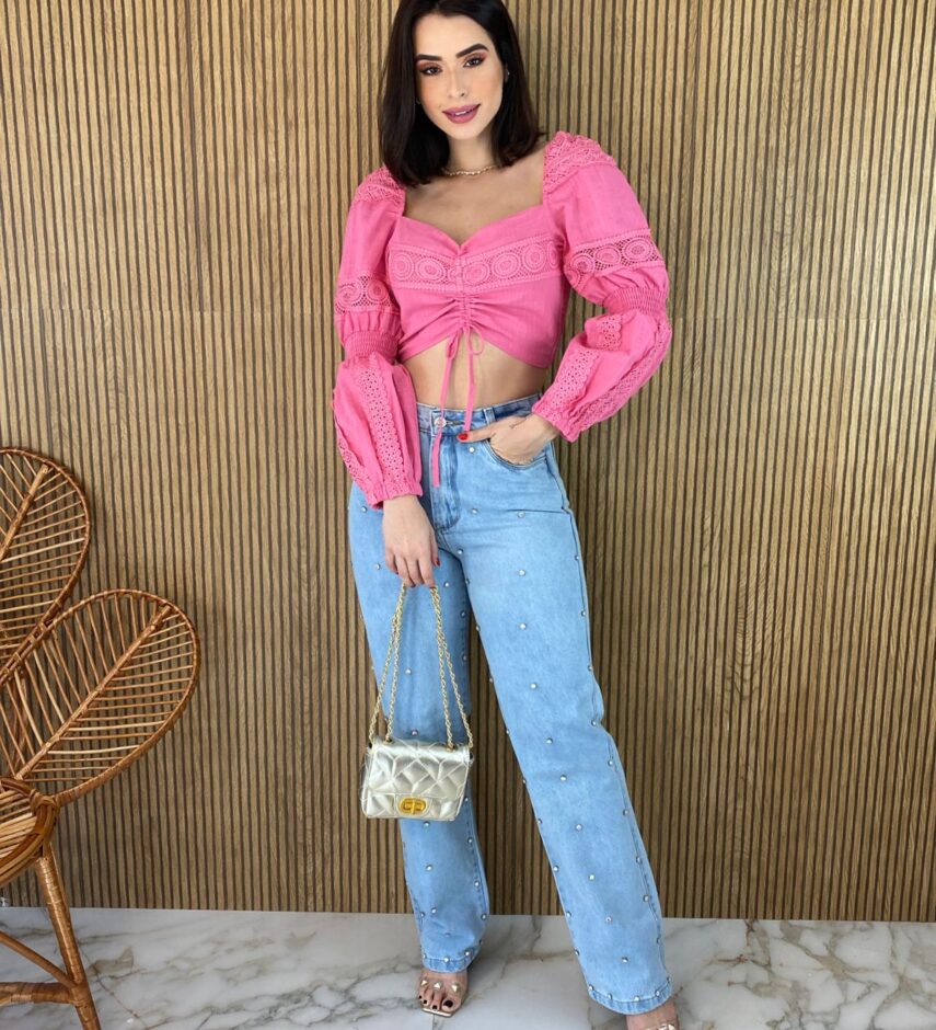 Cropped Feminino sem Bojo Manga Longa com Detalhe Guipir Rosa - Fernanda Ramos Store