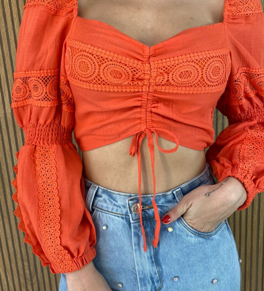 Cropped Feminino sem Bojo Manga Longa com Detalhe Guipir Laranja - Fernanda Ramos Store