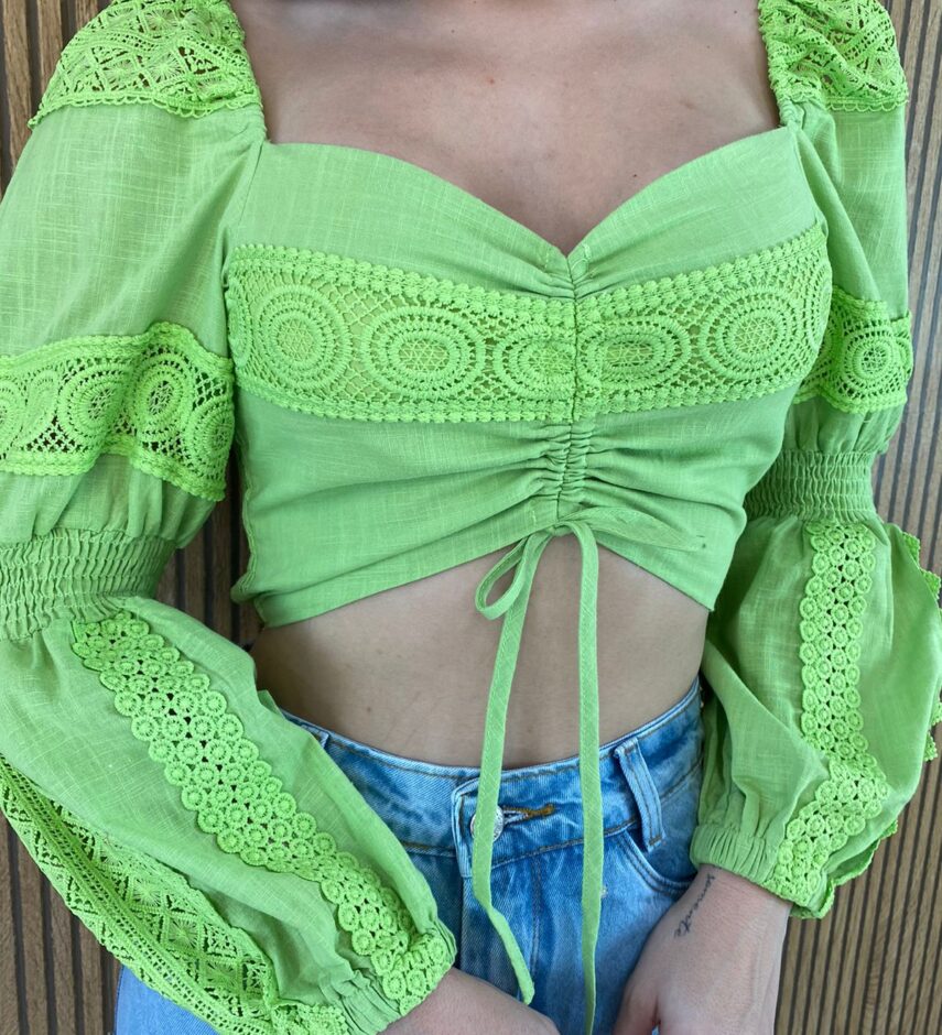 Cropped Feminino sem Bojo Manga Longa com Detalhe Guipir Verde - Fernanda Ramos Store