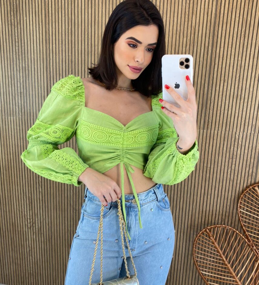 Cropped Feminino sem Bojo Manga Longa com Detalhe Guipir Verde - Fernanda Ramos Store