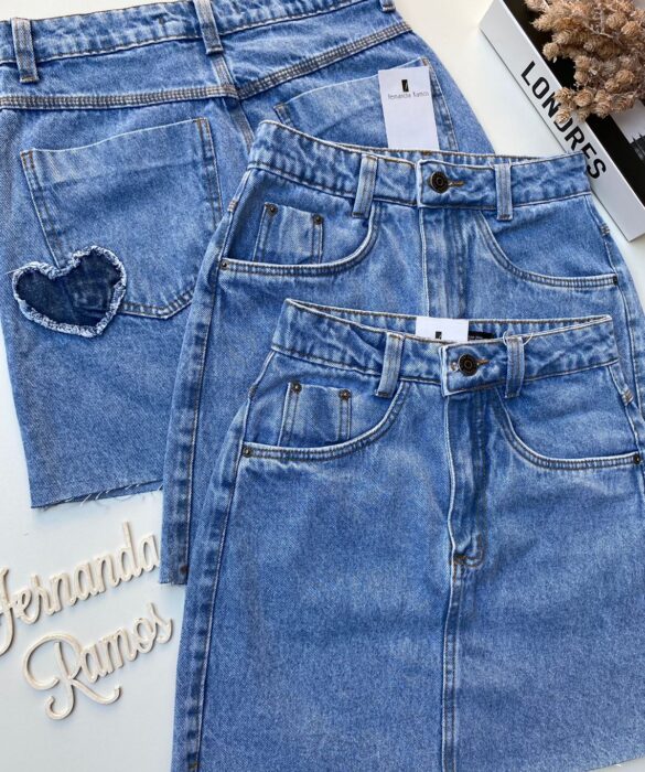 fernandaramosstore com br saia jeans curta heart com detalhe em coracao 1