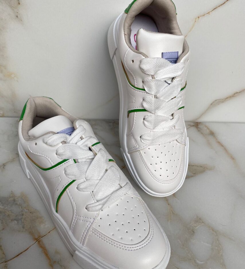 Tênis Feminino Branco Detalhe em Verde - Fernanda Ramos Store