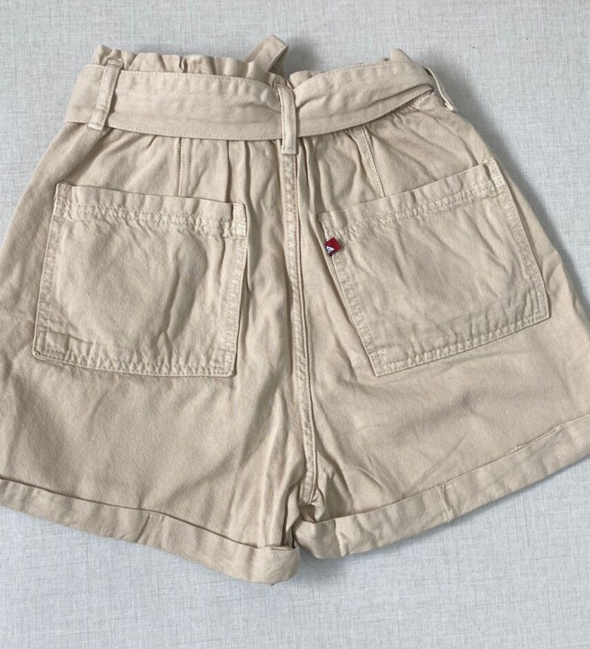 fernandaramosstore com br short jeans feminino clochard com cinto bege 2