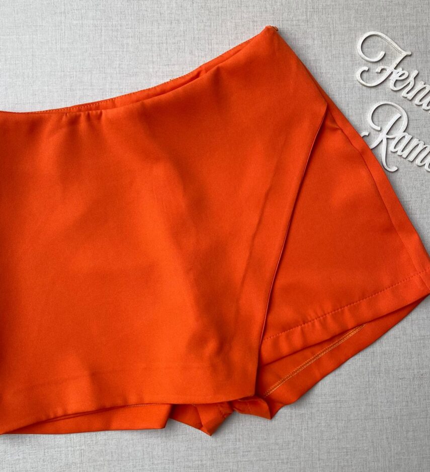 Short Saia Feminino Zíper Lateral Coral - Fernanda Ramos Store