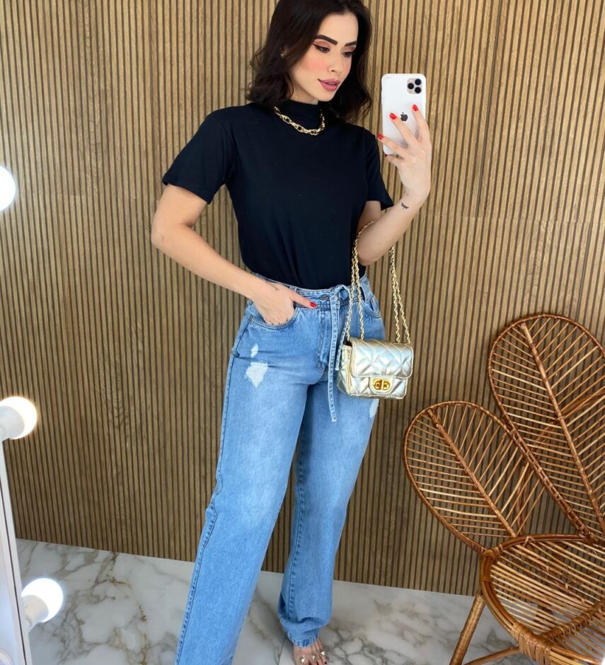 Camiseta Feminina Gola Alta Preta Manga Curta - Fernanda Ramos Store