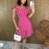 fernandaramosstore com br vestido curto com bojo alca com babados pink 1