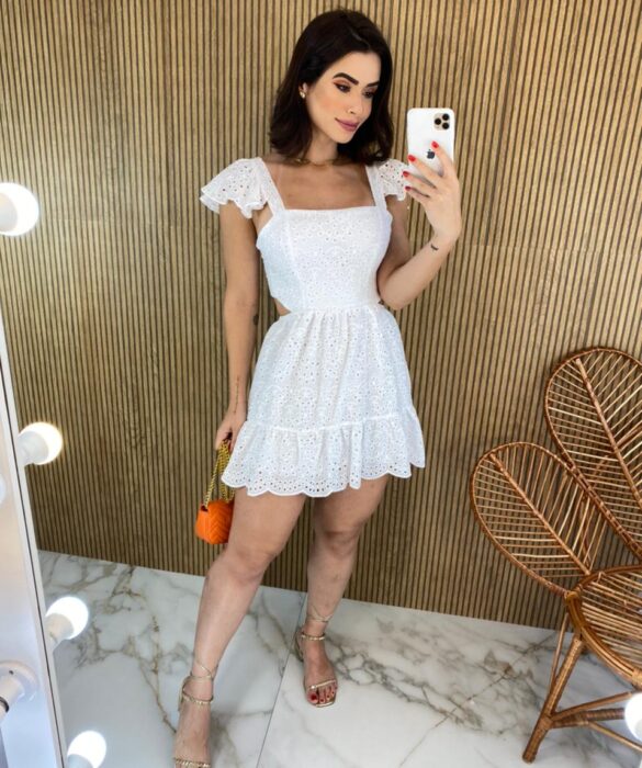 fernandaramosstore com br vestido curto com bojo de laise branco com amarracao 2