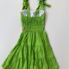 fernandaramosstore com br vestido curto com bojo verde com detalhes florais 2