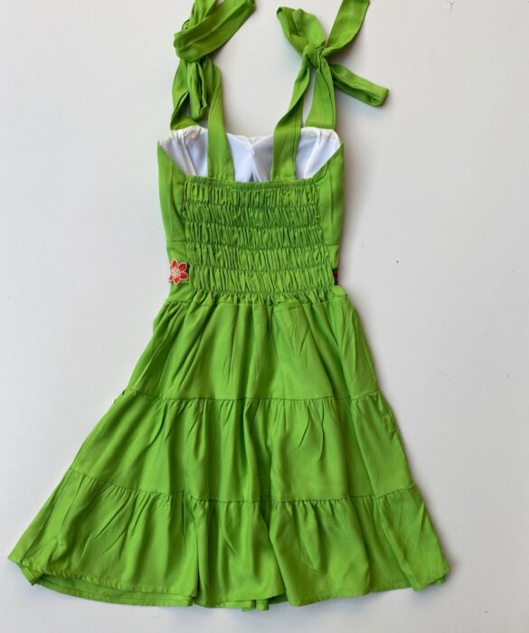 fernandaramosstore com br vestido curto com bojo verde com detalhes florais 2