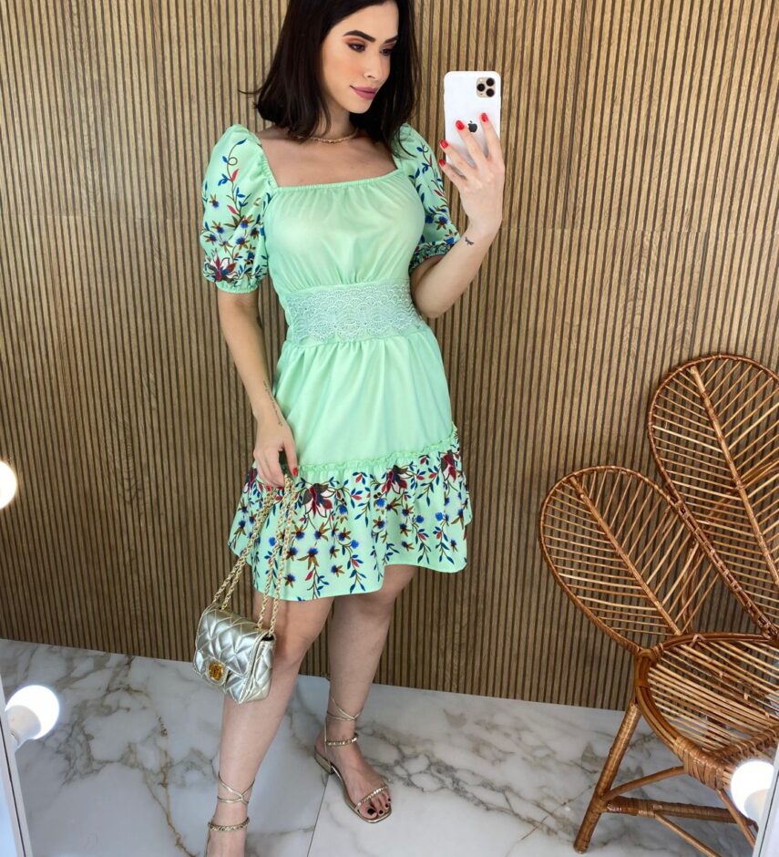 Vestido Curto com Guippir e Lastex Verde Agua - Fernanda Ramos Store