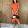 fernandaramosstore com br vestido midi de malha sem bojo manga curta laranja e verde 1