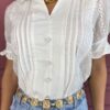 fernandaramosstore com br blusa feminina detalhes em laise botoes falso branca 5