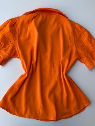 Blusa Feminina Detalhes em Laise Botões Falso Laranja - Fernanda Ramos Store