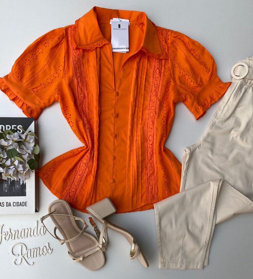 Blusa Feminina Detalhes em Laise Botões Falso Laranja - Fernanda Ramos Store