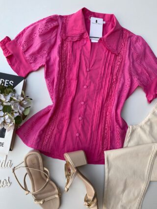 fernandaramosstore com br blusa feminina detalhes em laise botoes falso rosa 1