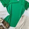 fernandaramosstore com br blusa feminina manga curta detalhe nas mangas verde bandeira 1