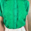 fernandaramosstore com br blusa feminina manga princesa com botoes e laise verde 2