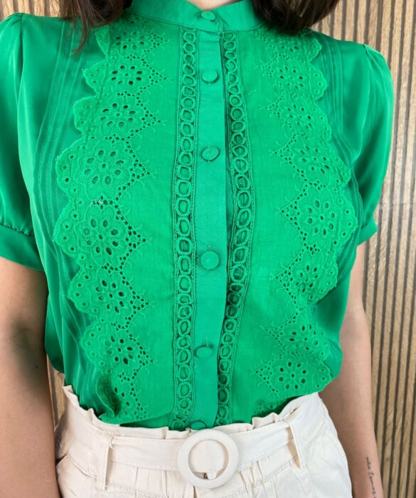 fernandaramosstore com br blusa feminina manga princesa com botoes e laise verde 2