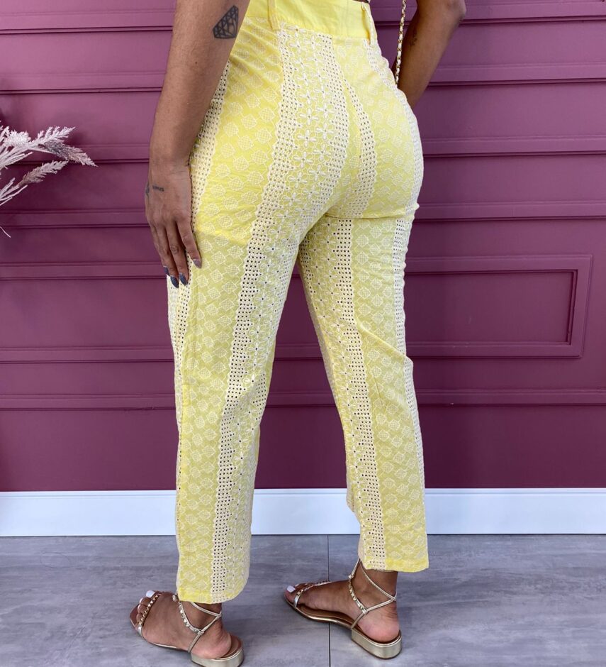 Conjunto Feminino Calça e Cropped sem Bojo Bordado Amarelo - Fernanda Ramos Store
