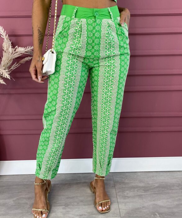 fernandaramosstore com br conjunto feminino calca e cropped sem bojo bordado verde 3